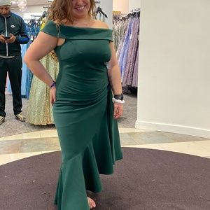 Off shoulder Green Prom Dress